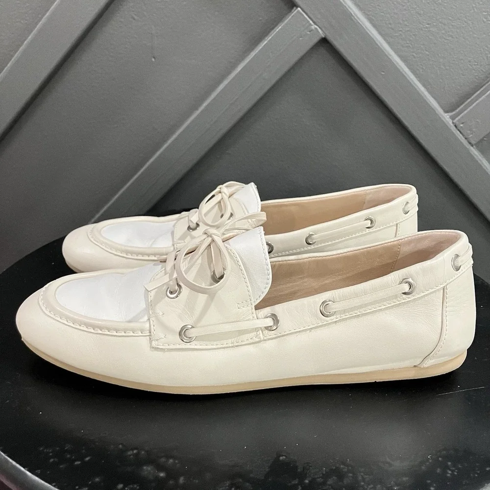 Stuart Weitzman White Leather Boat Shoes Womens Size EU 38 US 8 Made Spain
